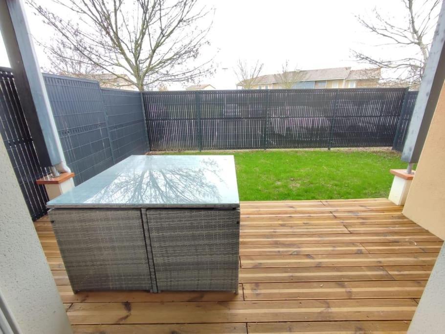 T2 Avec Jardin Proche Aeroport, Airbus, Meet Apartment Daux Exterior photo